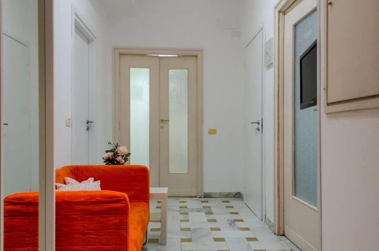 Room In Guest Room - Kamchu Apartments Room Piazza Bologna 1 Rome Guest house