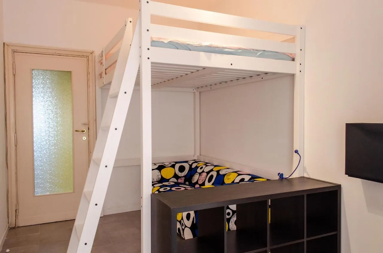 Guest house Room In Guest Room - Kamchu Apartments Room Piazza Bologna 1 Rome Italy