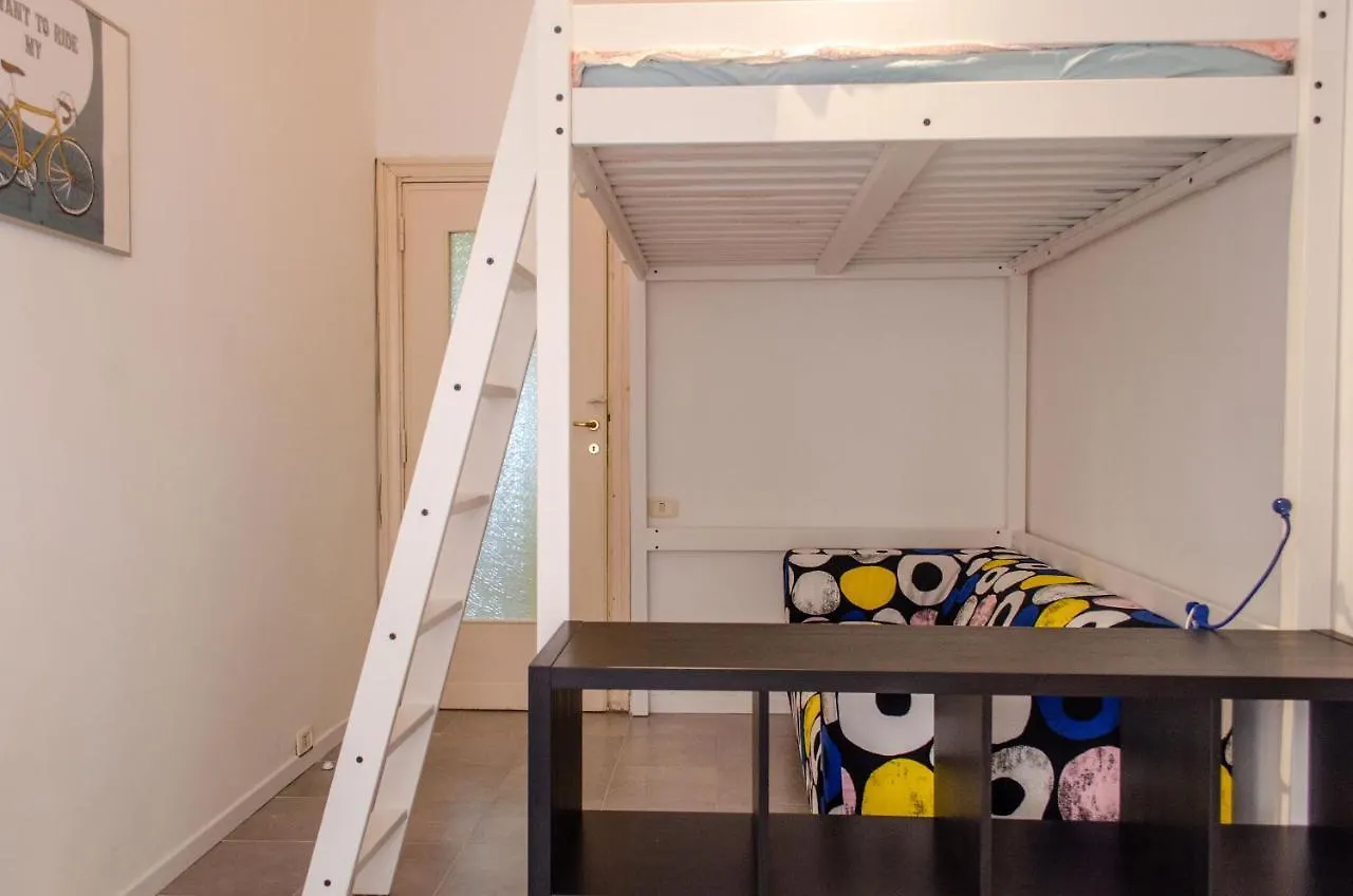 Room In Guest Room - Kamchu Apartments Room Piazza Bologna 1 Rzym 0*,
